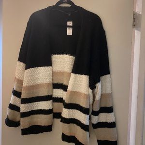 Lane Bryant cardigans sweater. NWT never been warn.